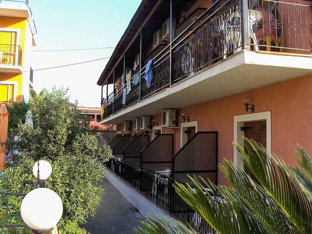 Marilena Apartments & Studios Ипсос Экстерьер фото