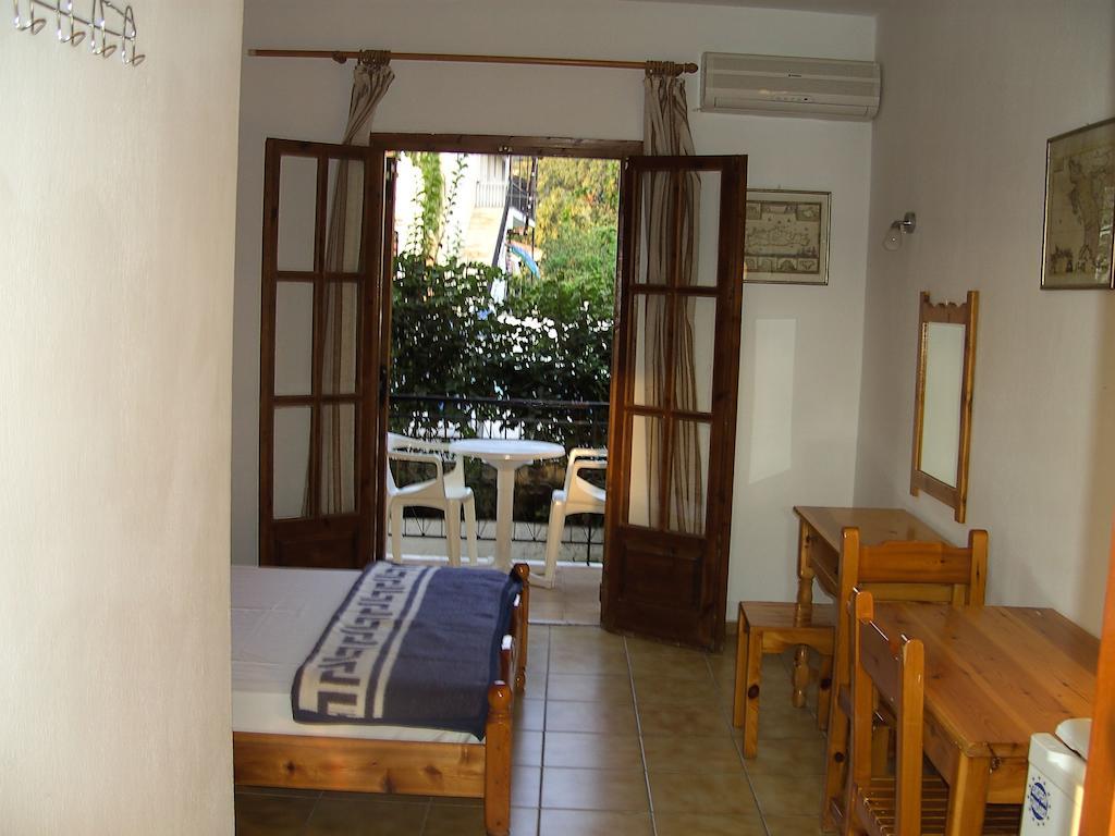 Marilena Apartments & Studios Ипсос Номер фото