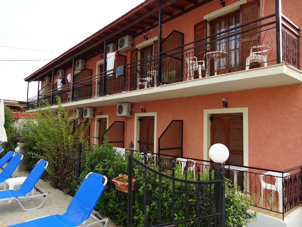 Marilena Apartments & Studios Ипсос Экстерьер фото