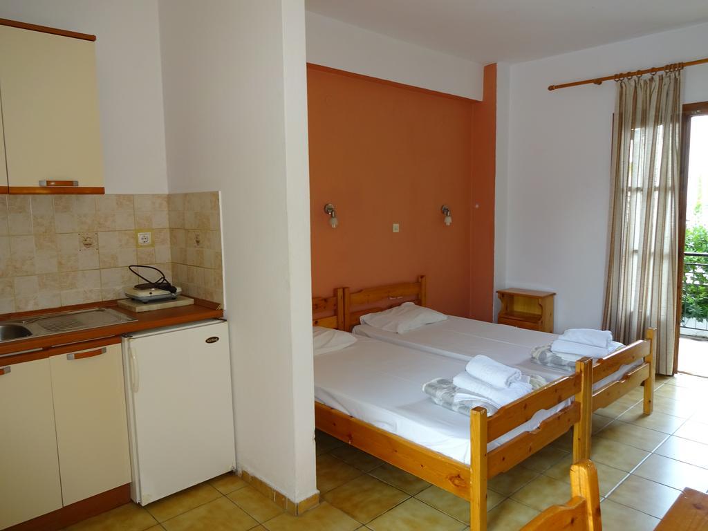 Marilena Apartments & Studios Ипсос Экстерьер фото