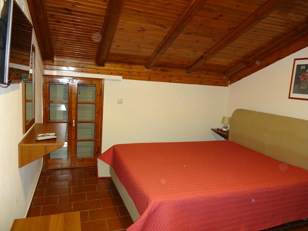 Marilena Apartments & Studios Ипсос Экстерьер фото