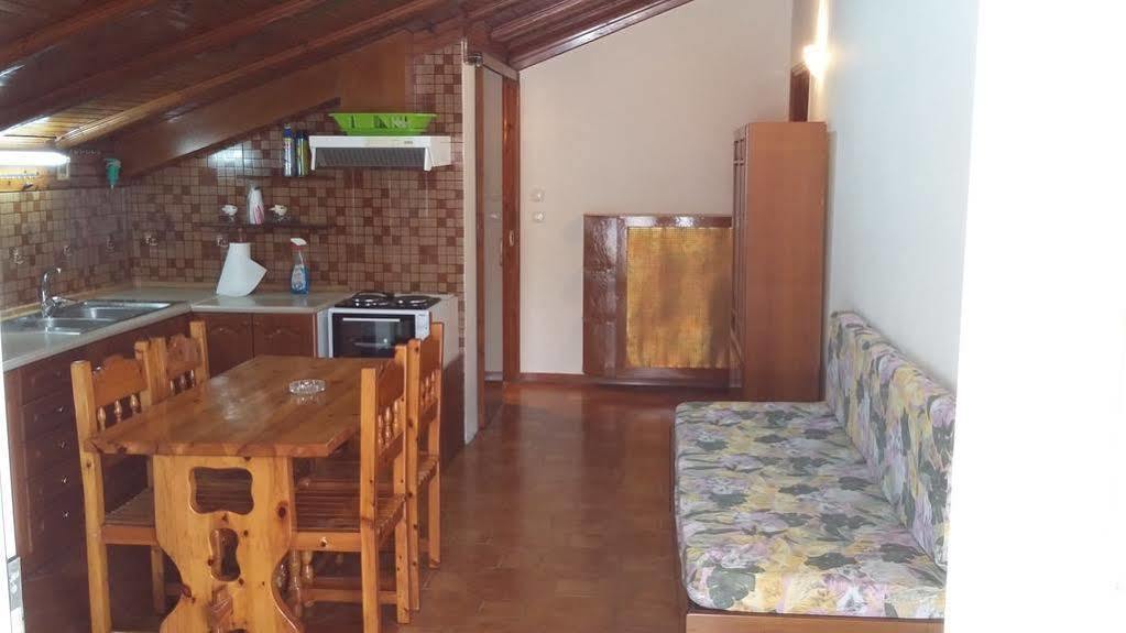 Marilena Apartments & Studios Ипсос Экстерьер фото